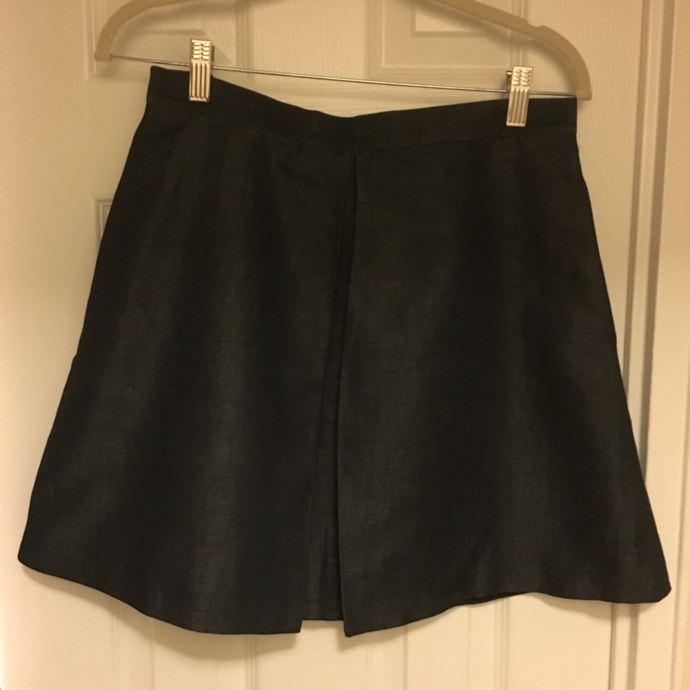 Gap pleated front denim skirt Size S